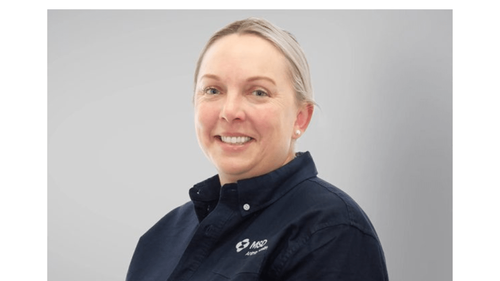 Lauren - monitoring sales specialist